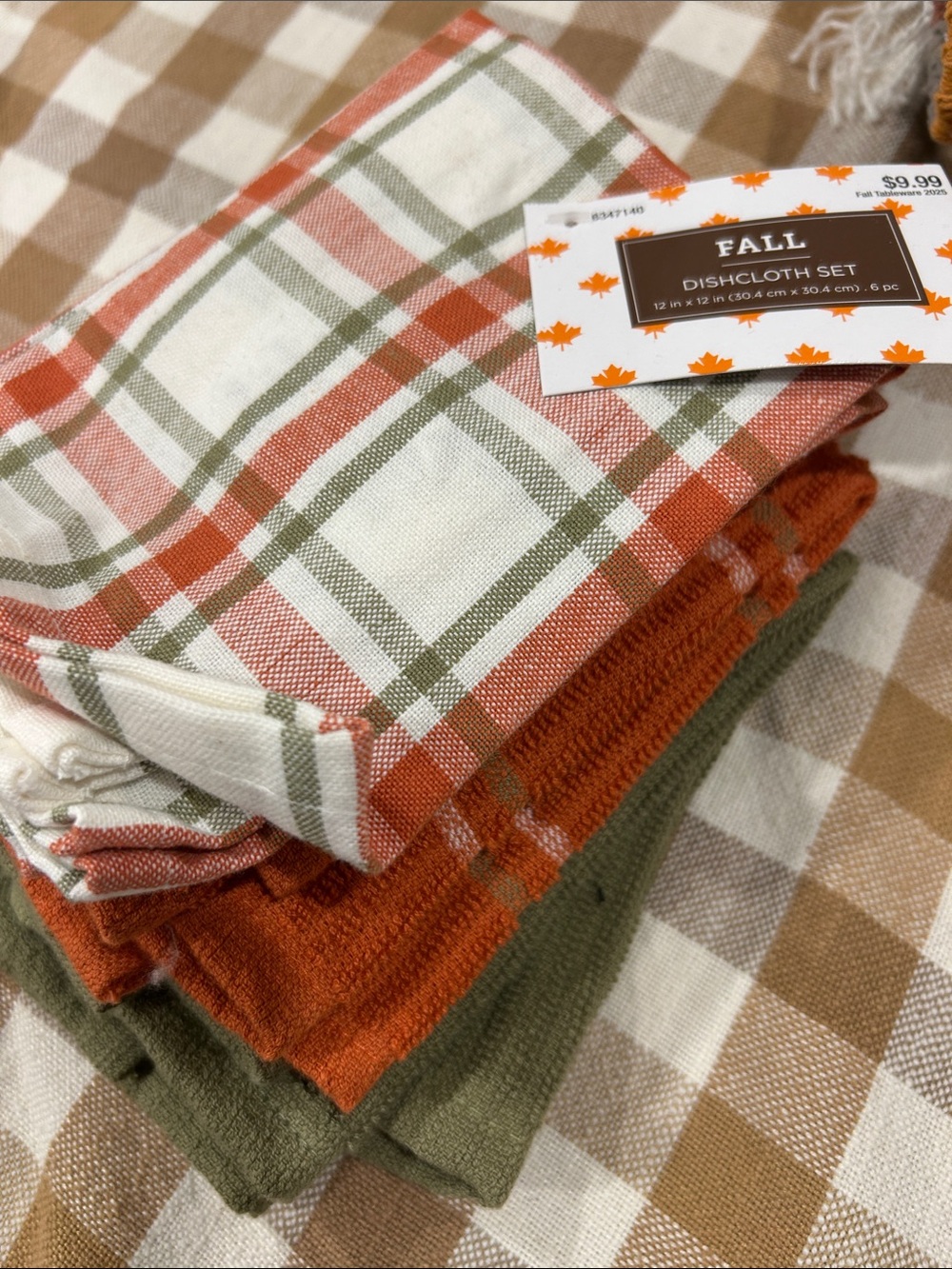 Plaid & Solid Green Linens Set - Fall - Picture 4 of 6